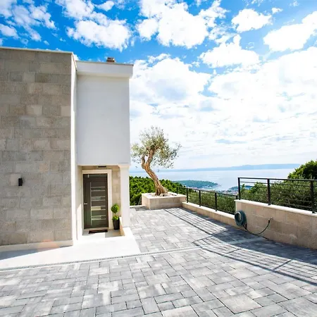 Shine * Veliko Brdo (Makarska)